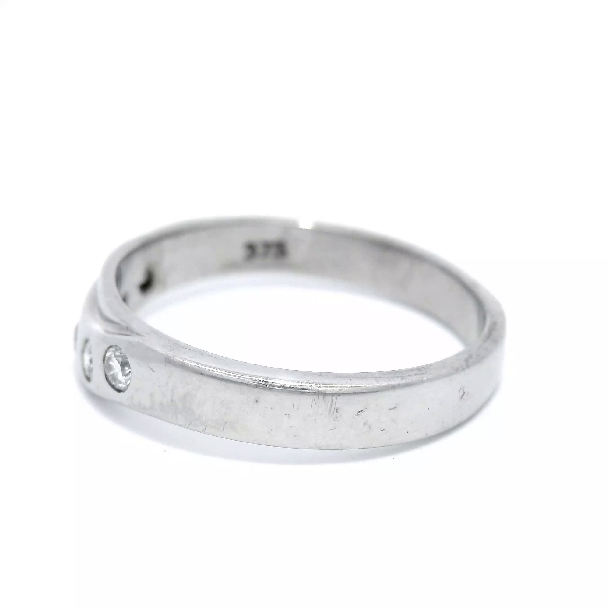 9CT W/G FITTED WEDDER SET 5 X .025CT DIA Size O