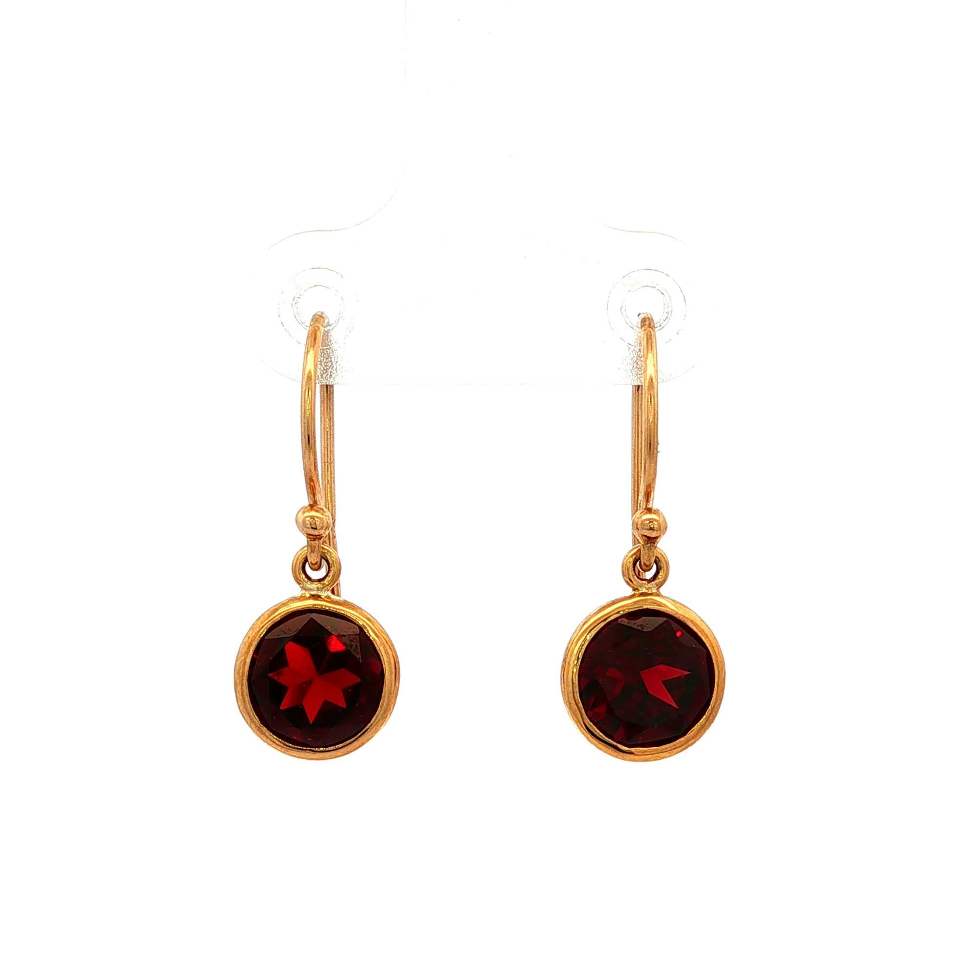 Round faceted Garnet Earrings in Yellow Gold