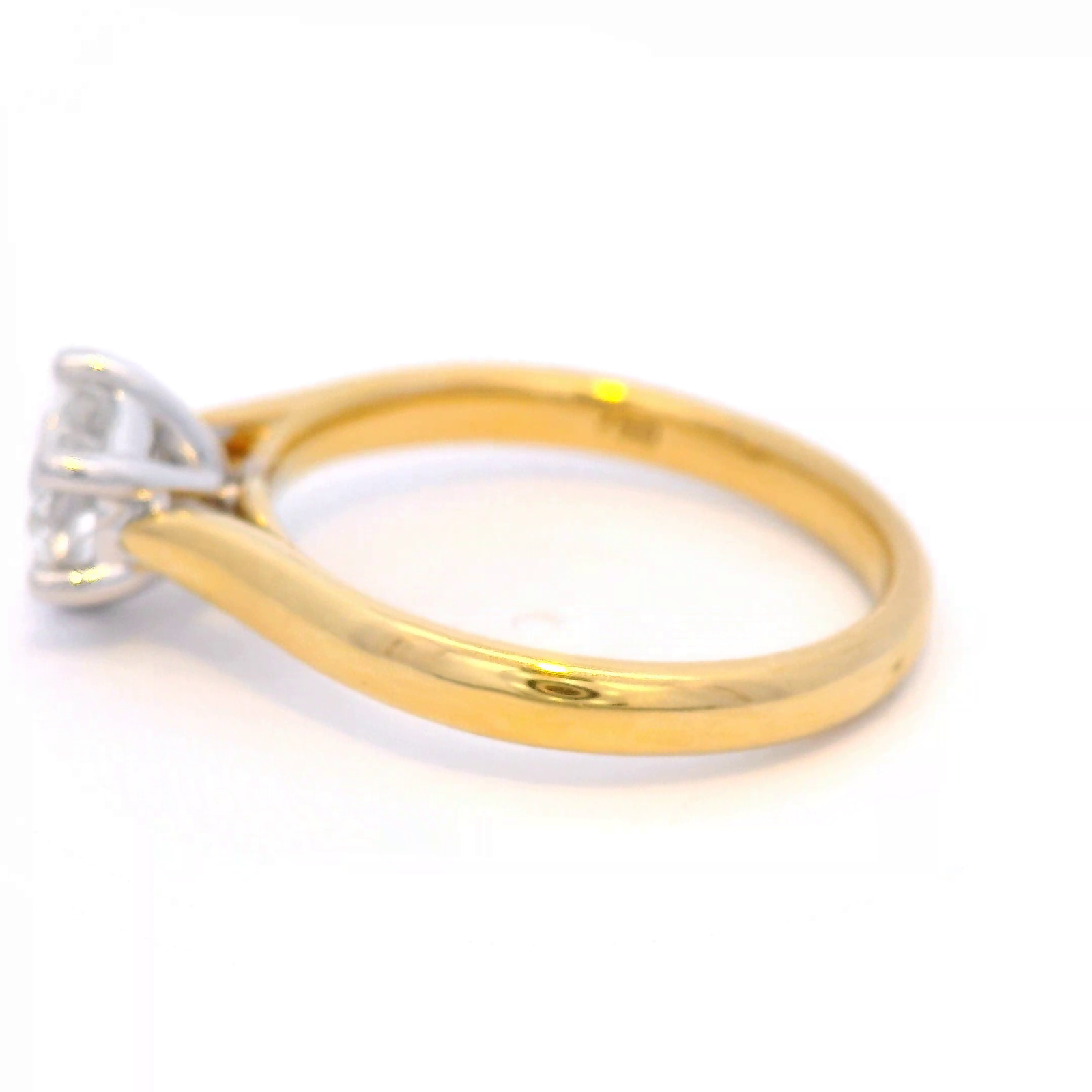Round Brilliant Cut Diamond Engagement Ring