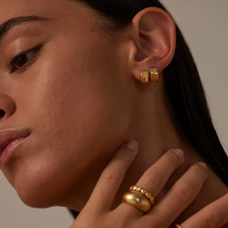 Kirstin Ash Luna Hoops