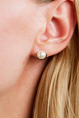 GEORGINI ADAGIO CRESCENT NINE-2-FIVE PEARL CRESCENT EARRINGS SILVER