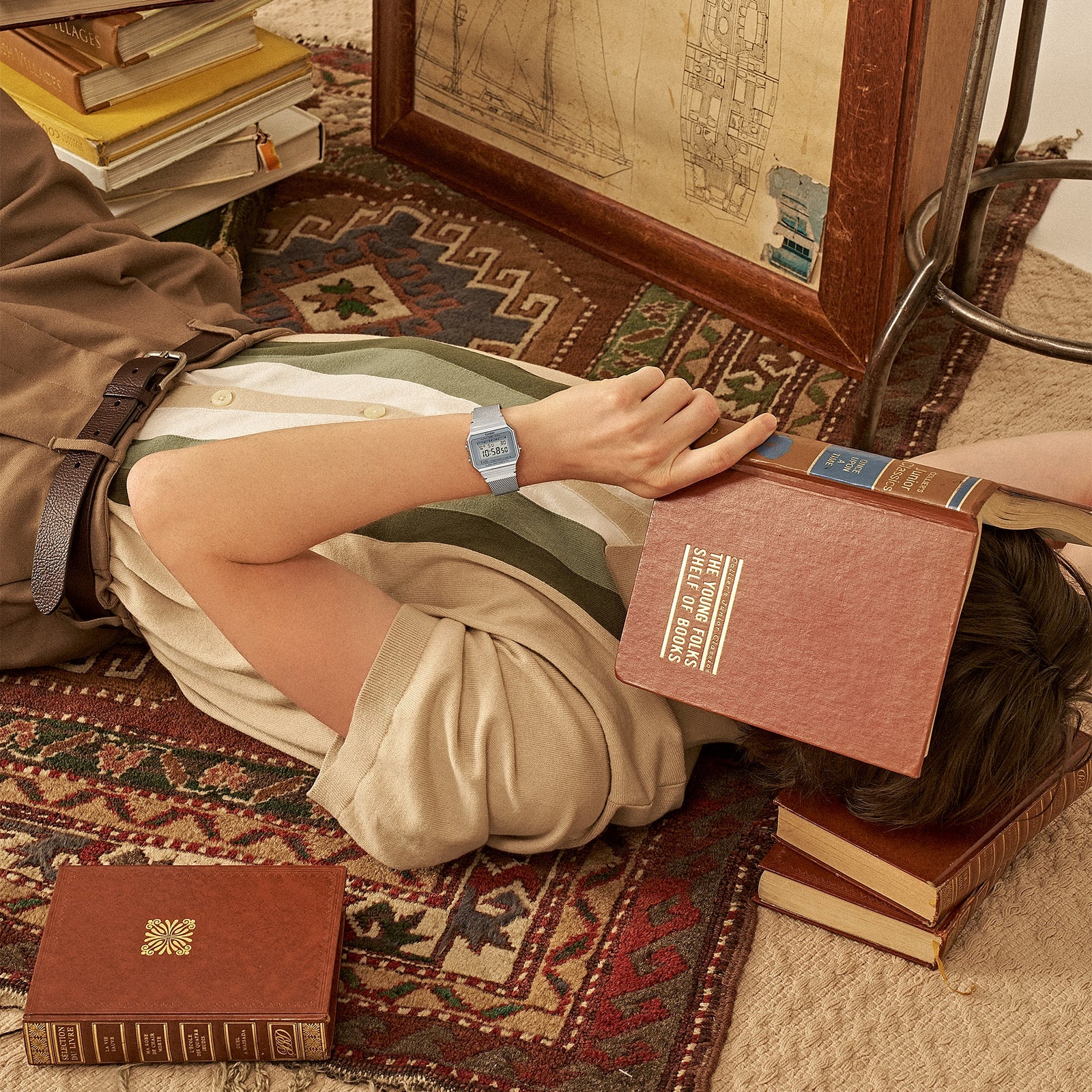 Casio Vintage Silver-Tone Steel Mesh Digital Women's Watch A700WM-7A