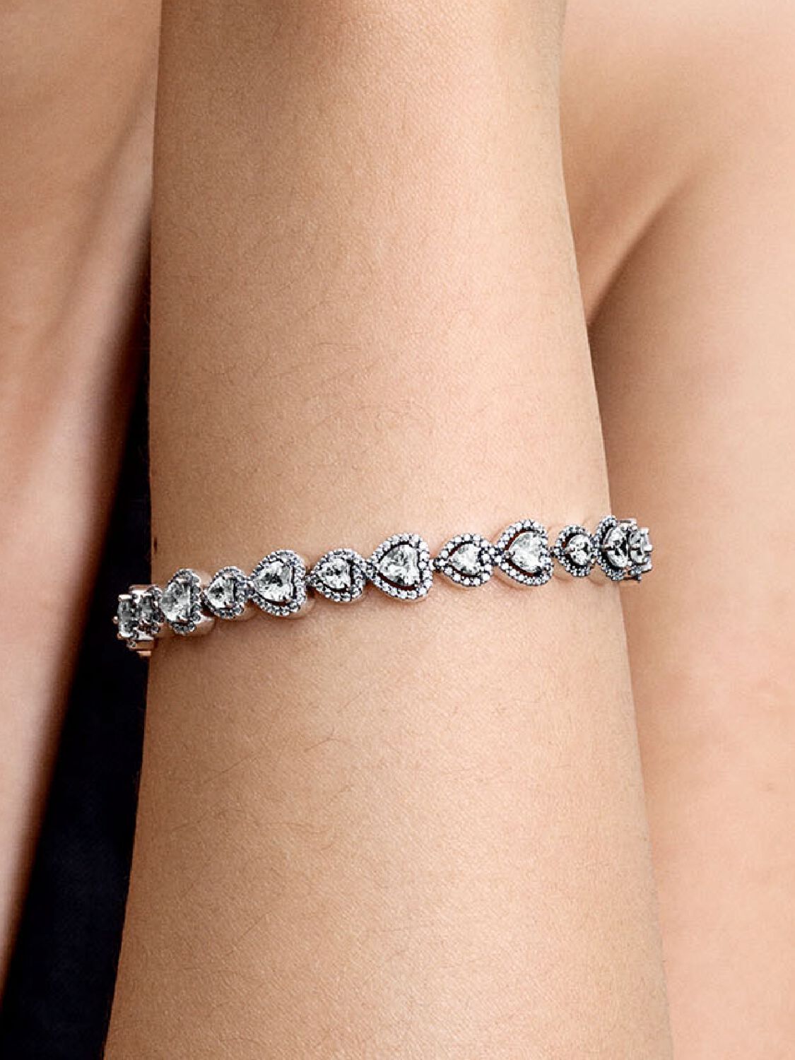 Pandora Halo Hearts Bracelet