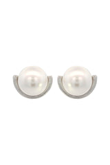 GEORGINI ADAGIO CRESCENT NINE-2-FIVE PEARL CRESCENT EARRINGS SILVER