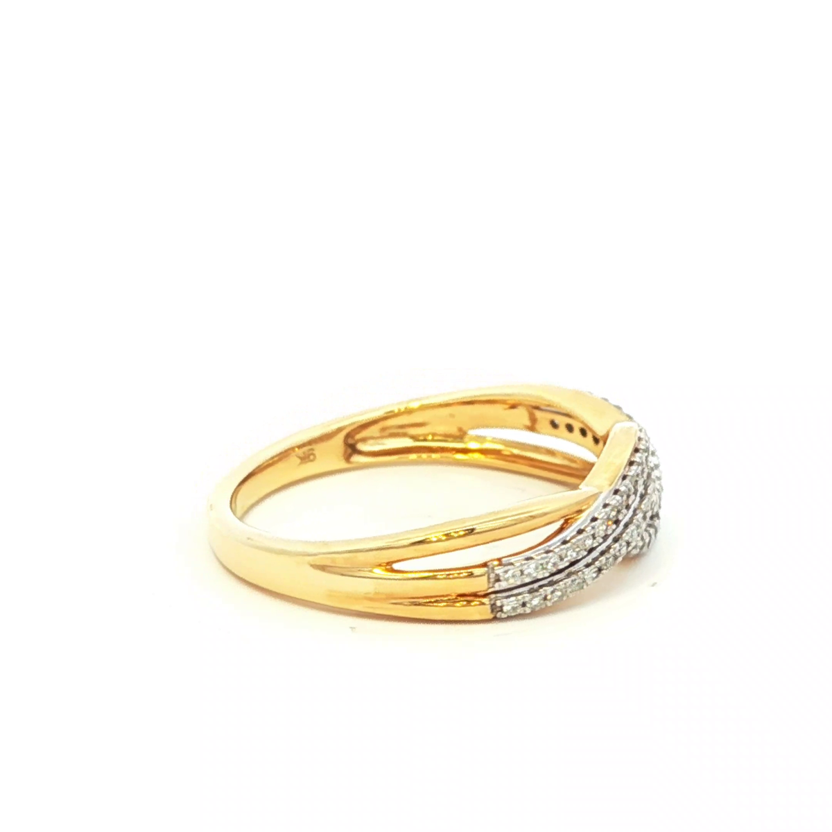 Yellow Gold Ring with Round Cut Brilliant Diamonds