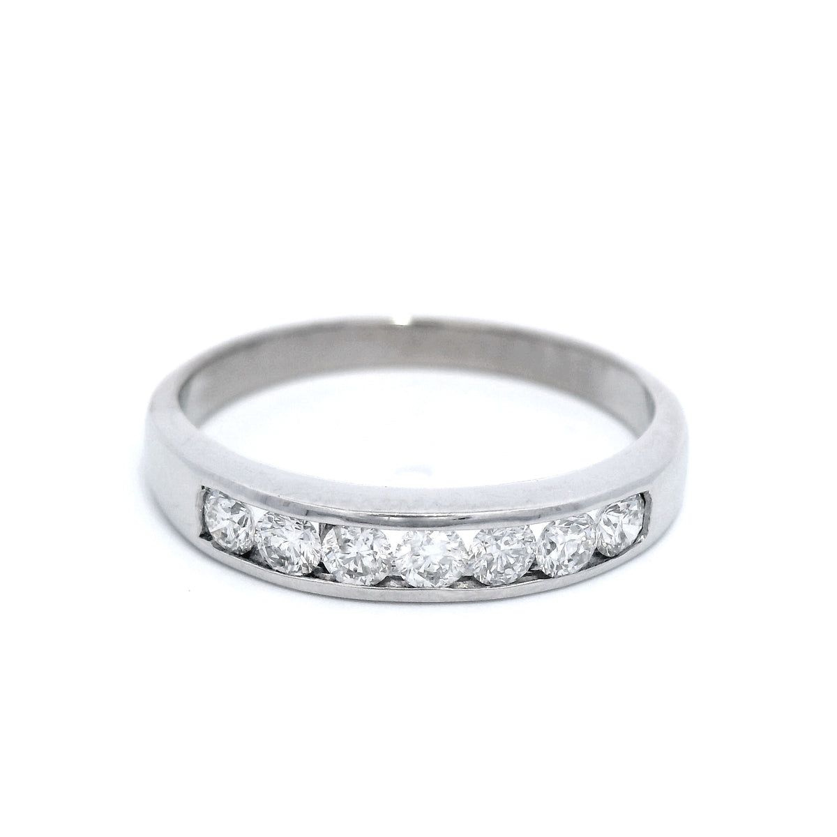 Q7 18CT W/G 7=.39CT RBC CHANNEL SET BAND SZ N