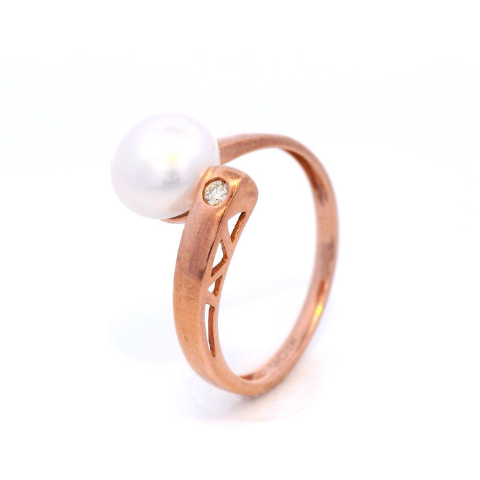 9 Carat Rose Gold White 8mm Button Freshwater Pearl Diamond Ring