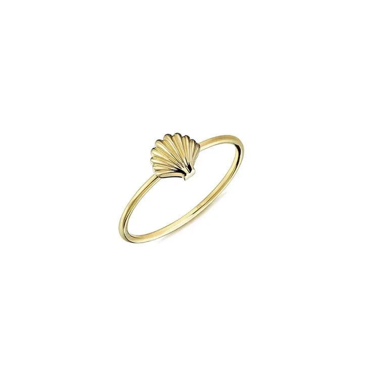 Clam Shell Ring in Yellow Gold