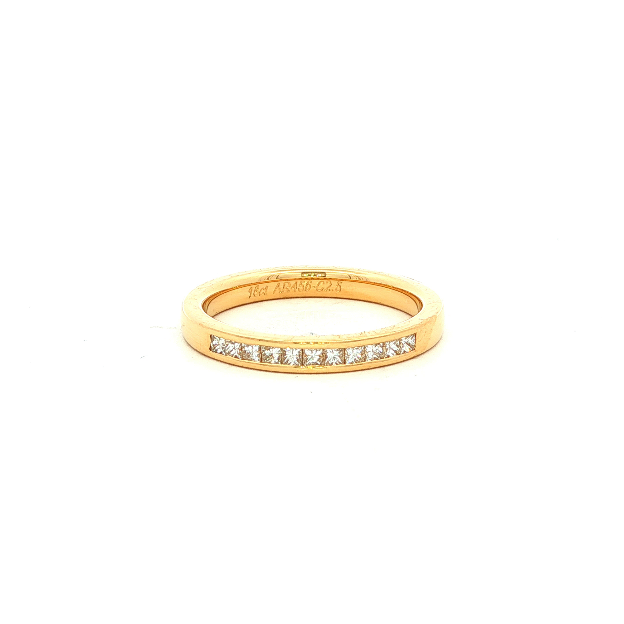 Princess Cut Diamond Ring in Yellow Gold