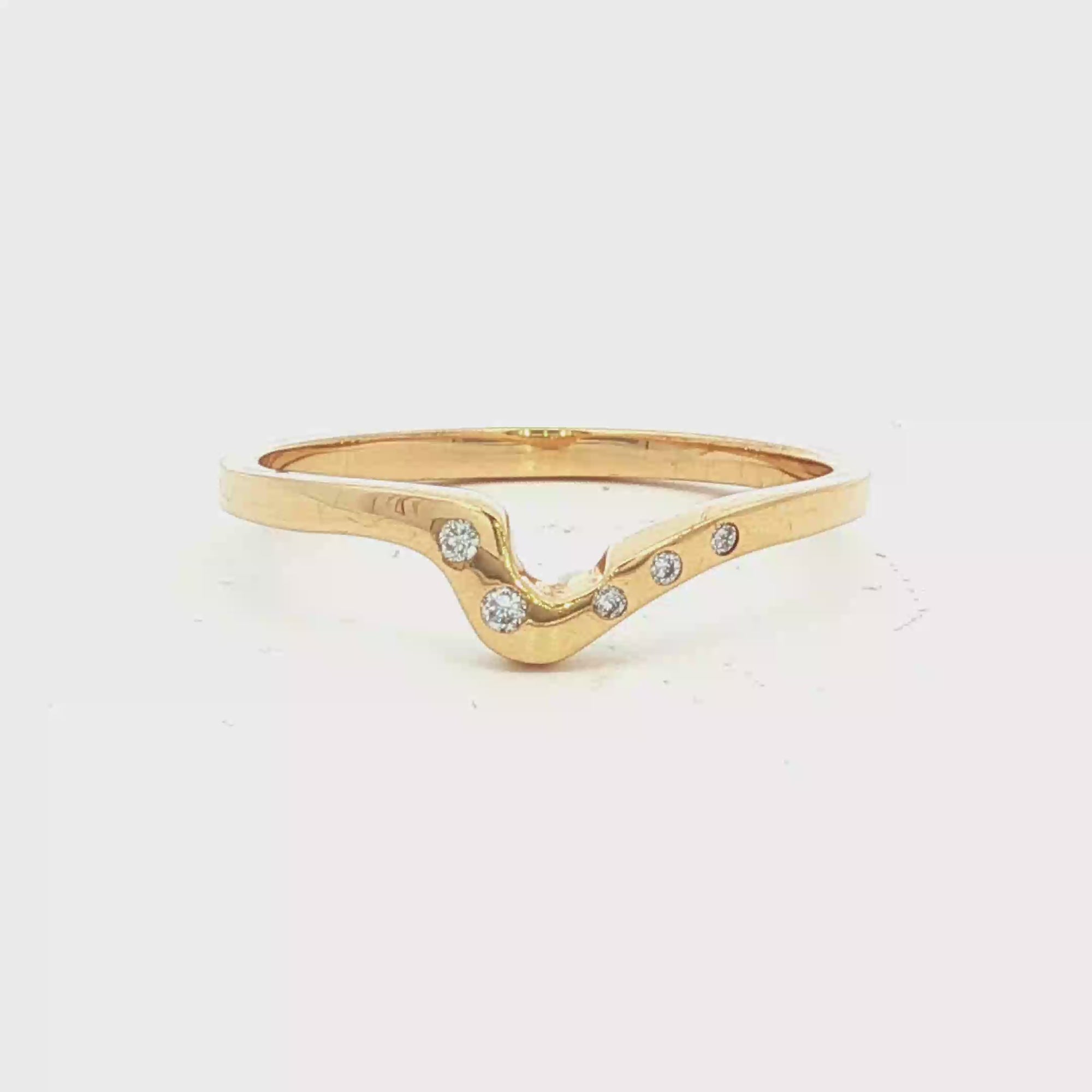 Eternity Ring in 18 Carat Yellow Gold