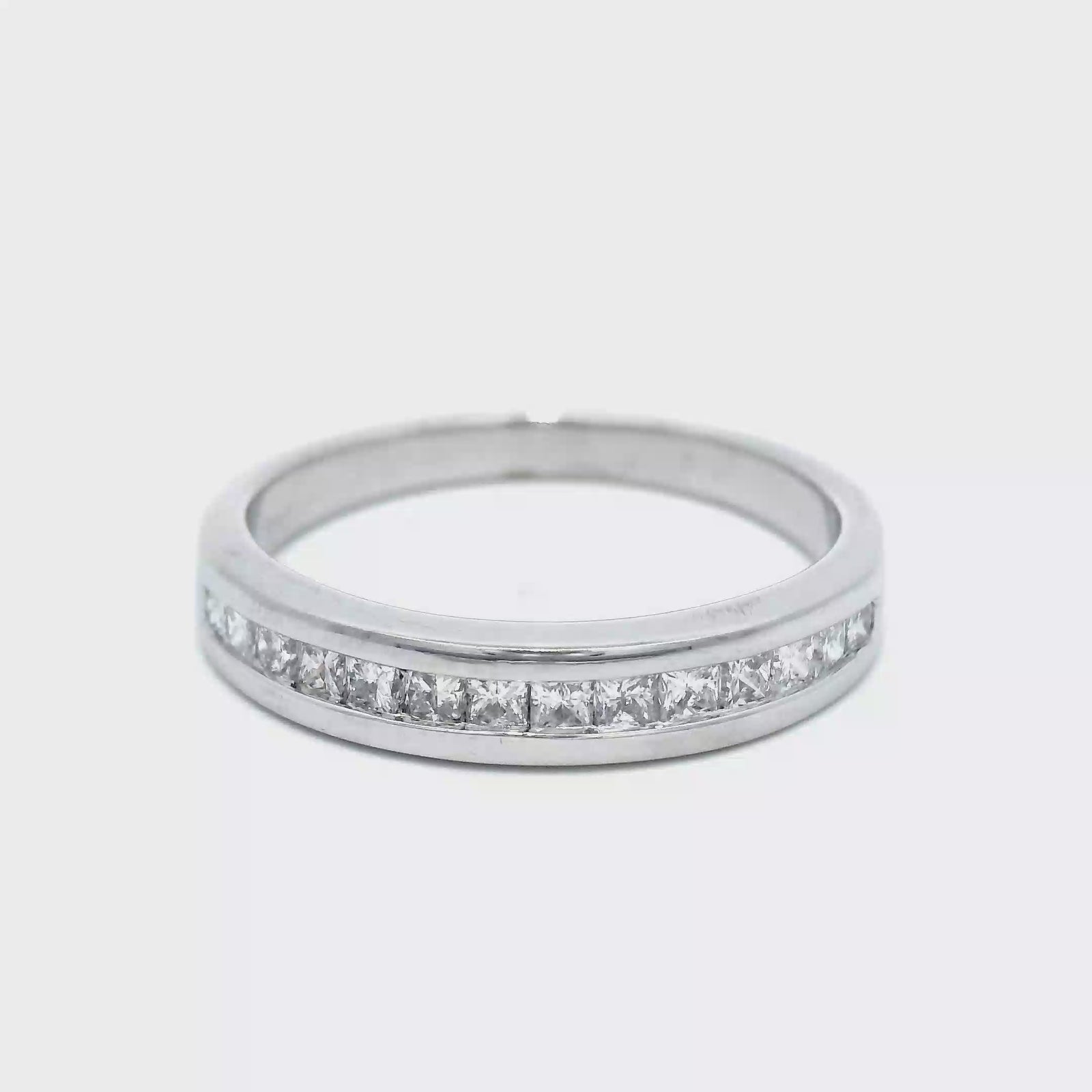 18CT W/G PRINCESS CUT CHANNEL SET DIA WEDDER TDW .50CT SZ M