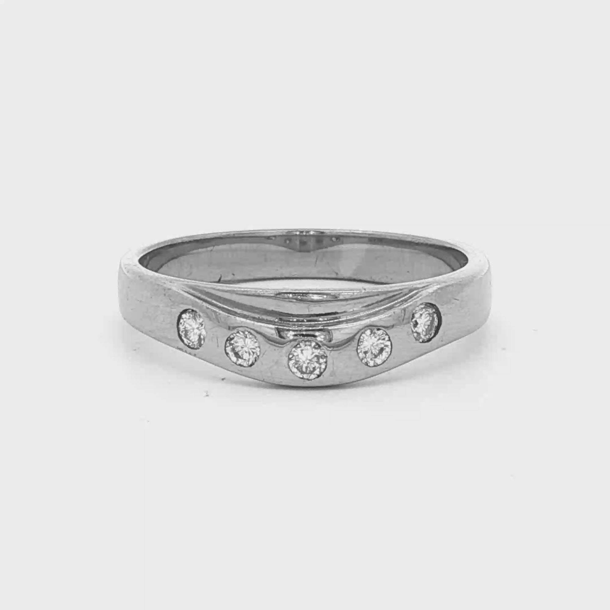 9CT W/G FITTED WEDDER SET 5 X .025CT DIA Size O