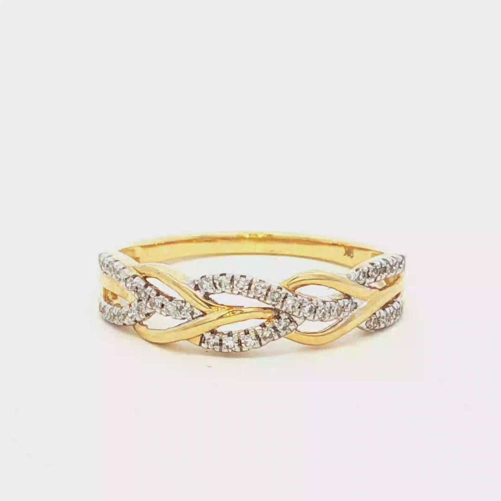Yellow Gold Band Ring with Round Brilliant Diamonds