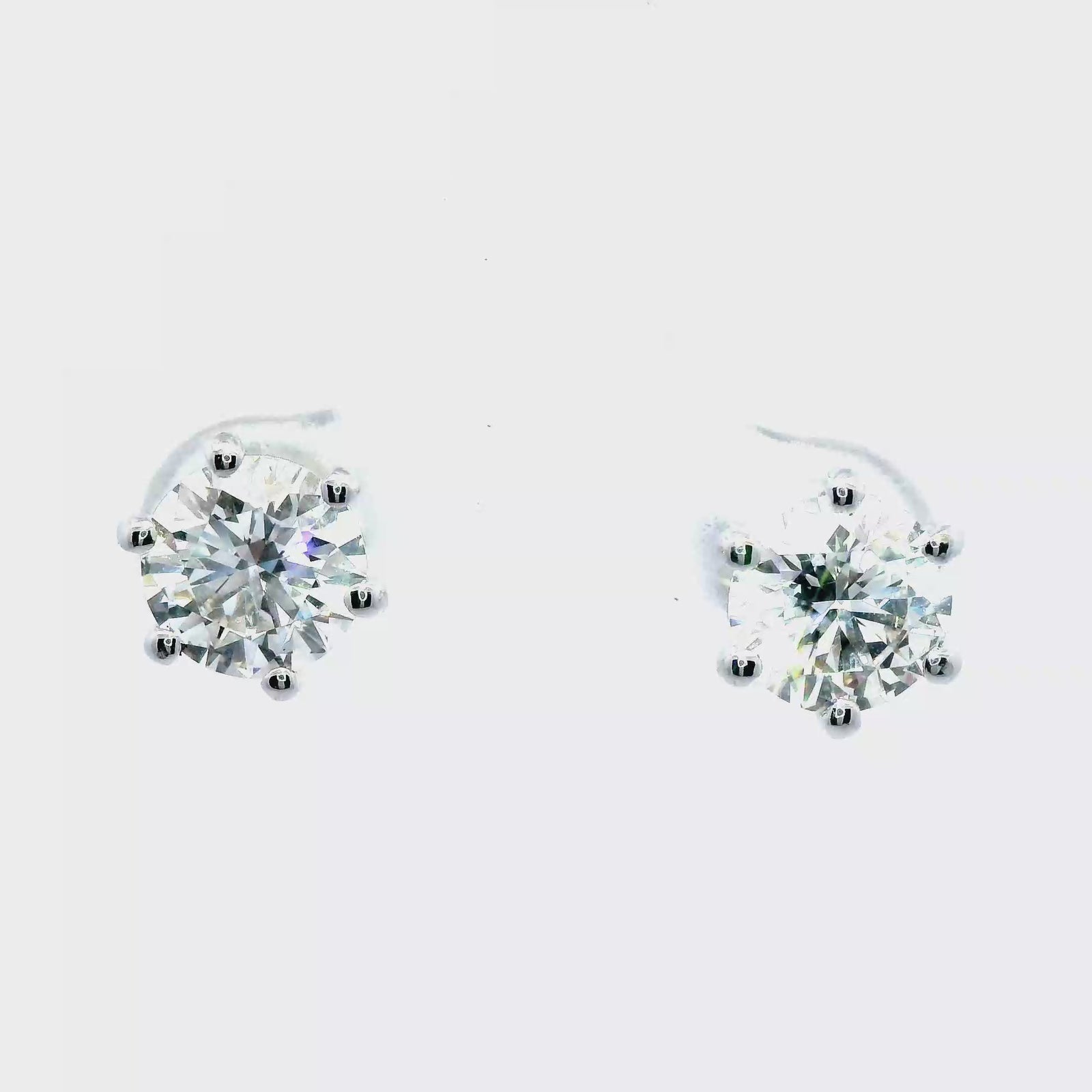 Lab Grown Diamond in a 6 Claw White Gold Stud Earring