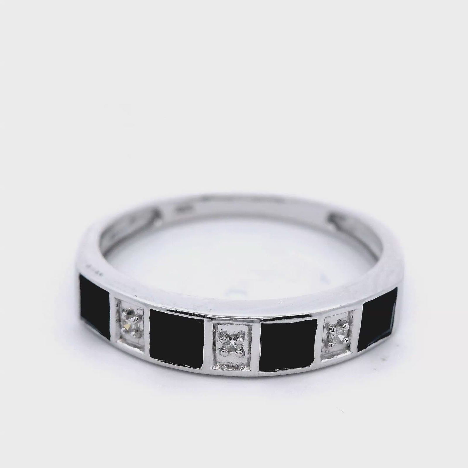 9ct White Gold Sapphire & Diamond Ring