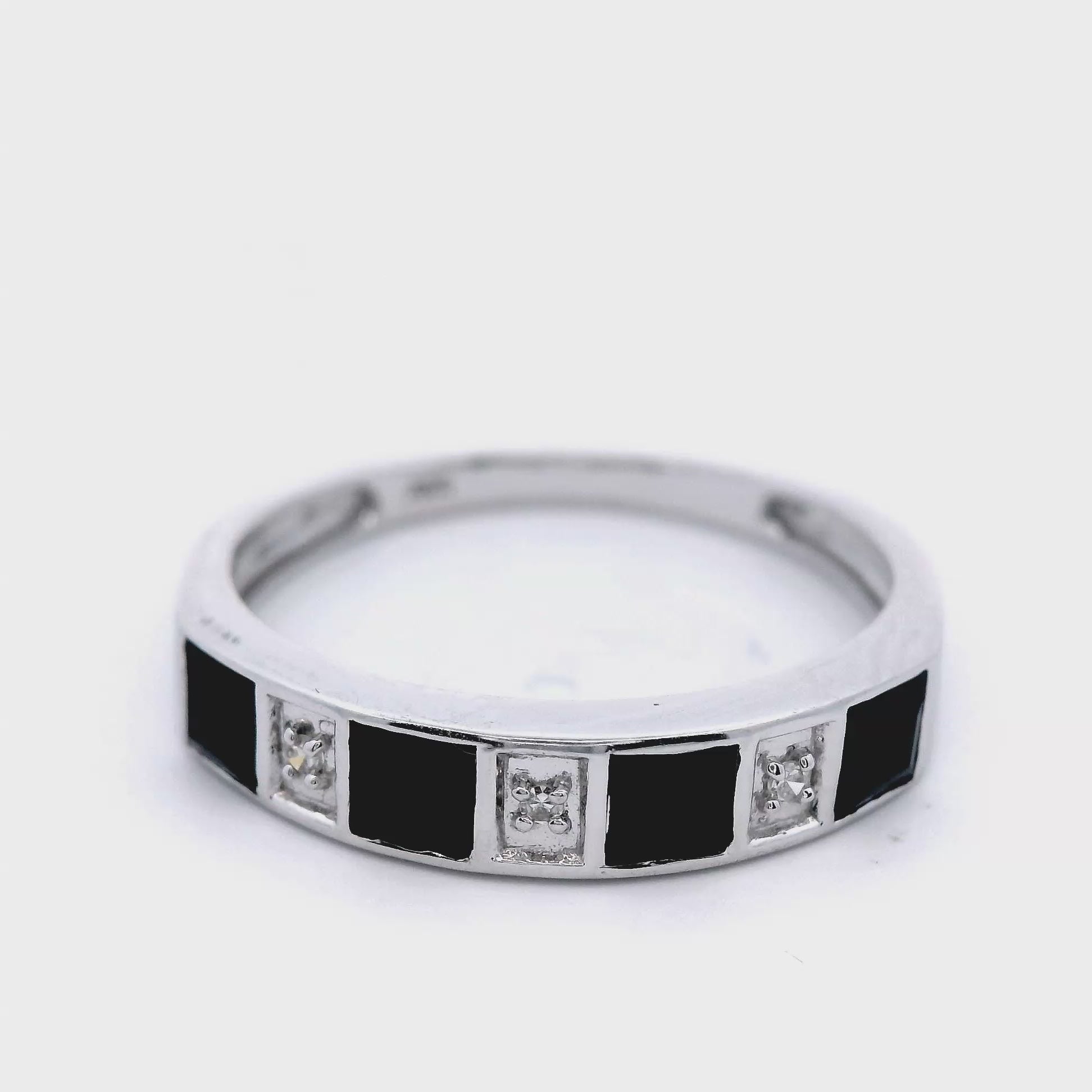 9ct White Gold Sapphire & Diamond Ring