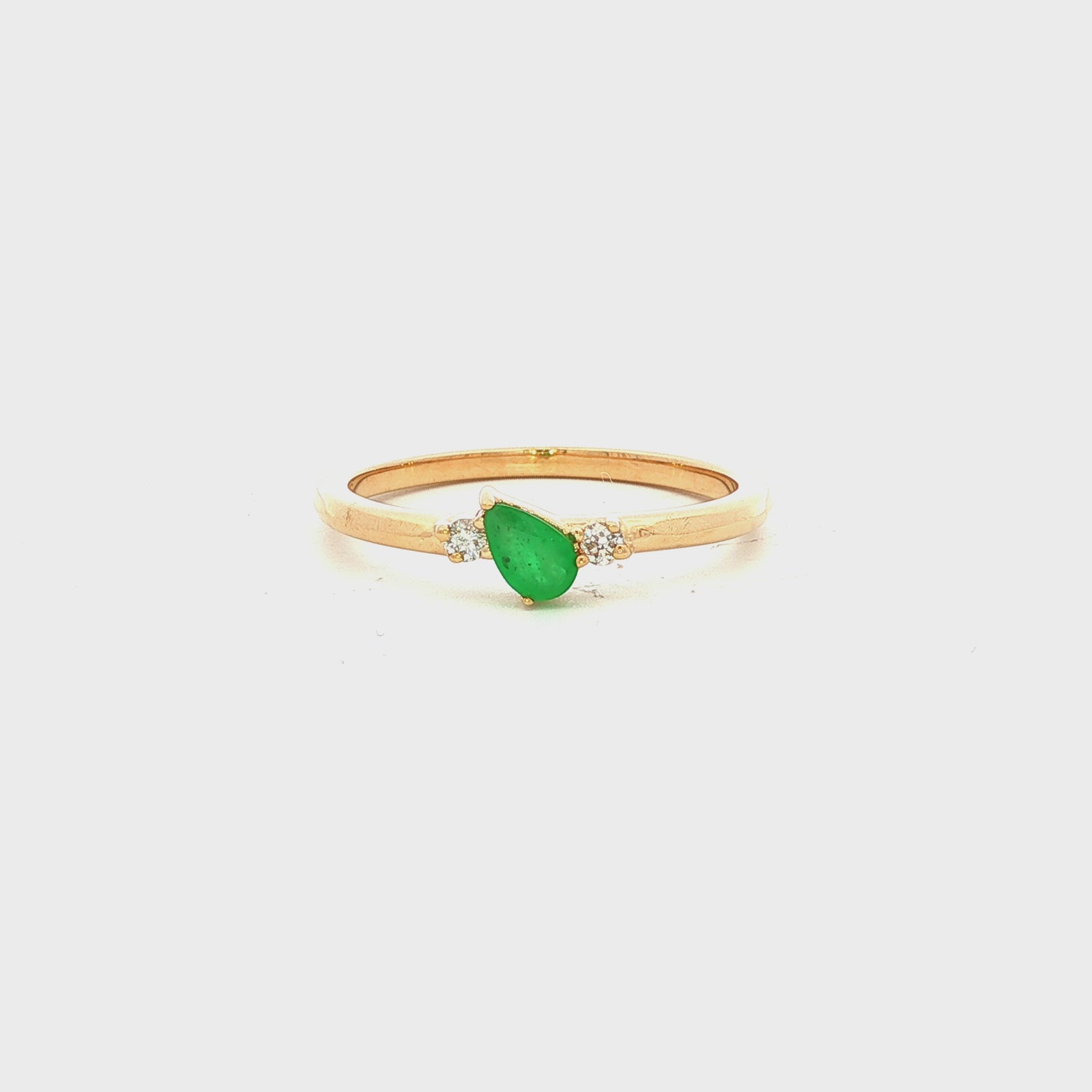 Pear Emerald Dress Ring in Yellow Gold