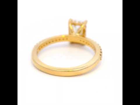 18 Carat Yellow Gold Diamond Dress Ring