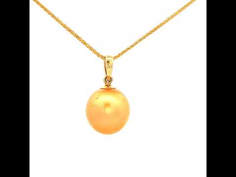 South Sea Golden Pearl Pendant in Yellow Gold