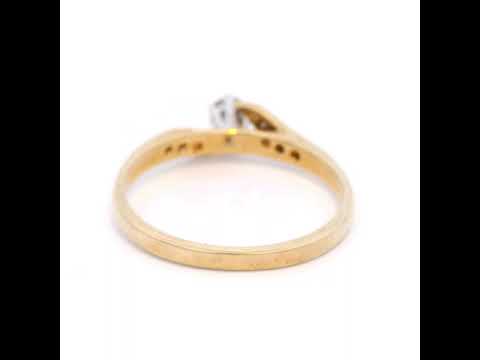 Diamond Halo Ring in Yellow Gold