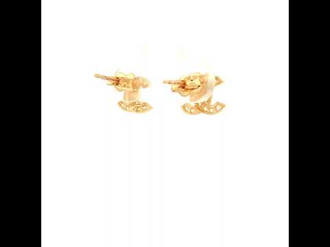 Small Chanel-Style Earrings in Yellow Gold