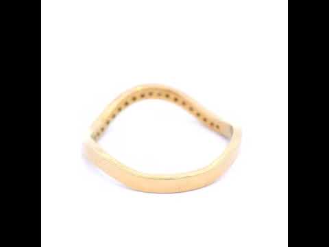 Diamond Set Wave Ring Set in Yellow Gold