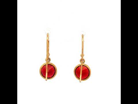Round faceted Garnet Earrings in Yellow Gold